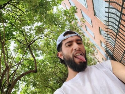 _samueldiaz Male Chunky Live Webcam Striptease