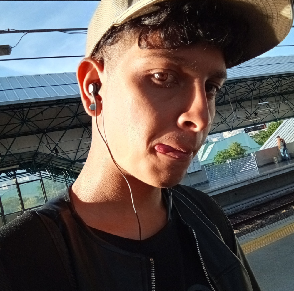 carlos_cali from stripchat