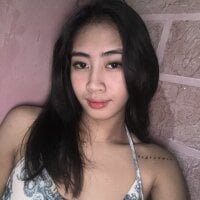 Emeraldsamara_'s webcam live show