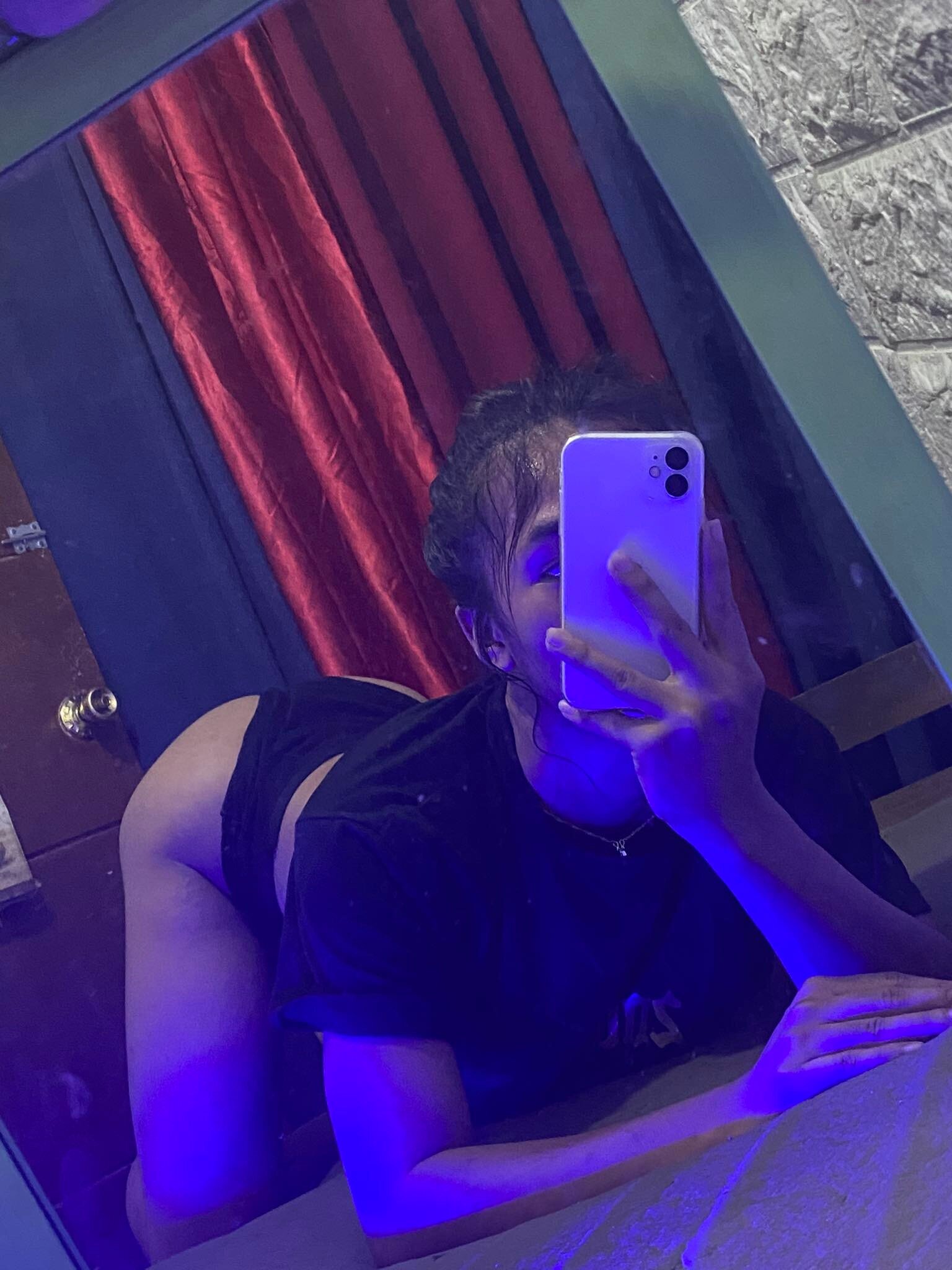 Absolutely_Bellxx