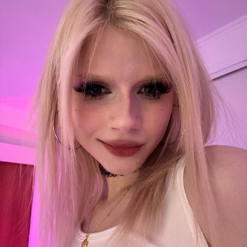 sexcam3d.net bunnyirisluv livesex profile in caucasian cams