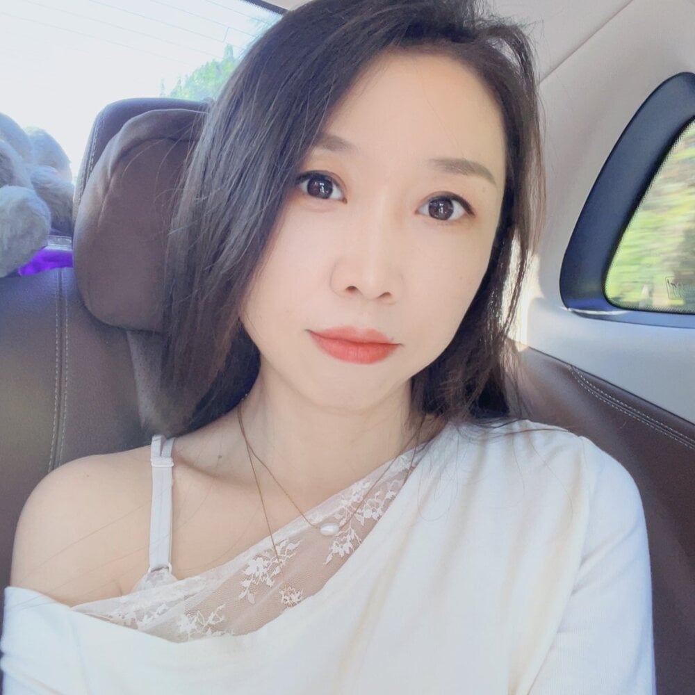 myliveeroticcams.com jinjin1011 livesex profile in asian cams