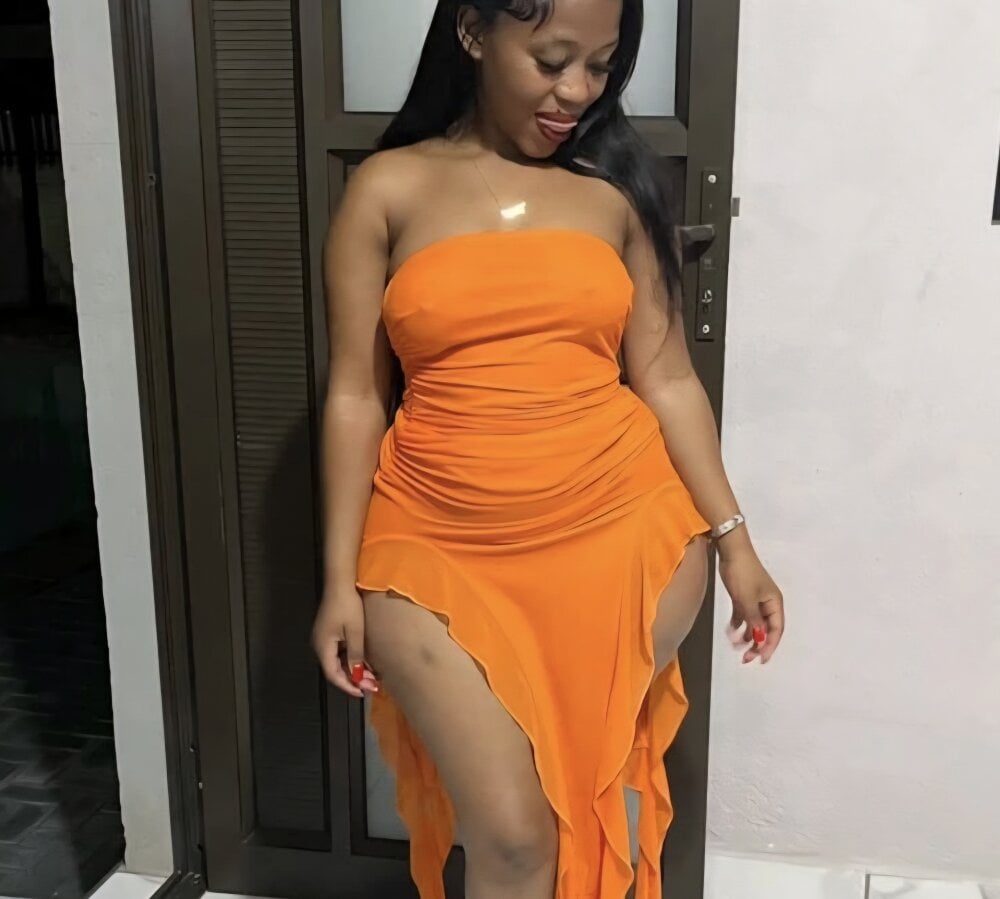 watchgirlcam.com bootybliss livesex profile in habibis-mansion cams