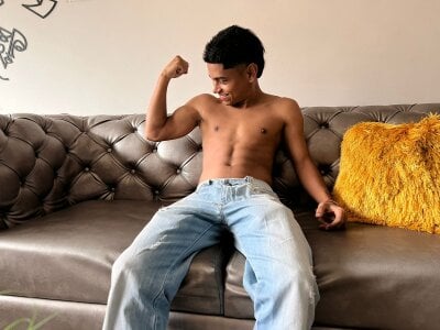 LittleFox2 - Stripchat Boy 