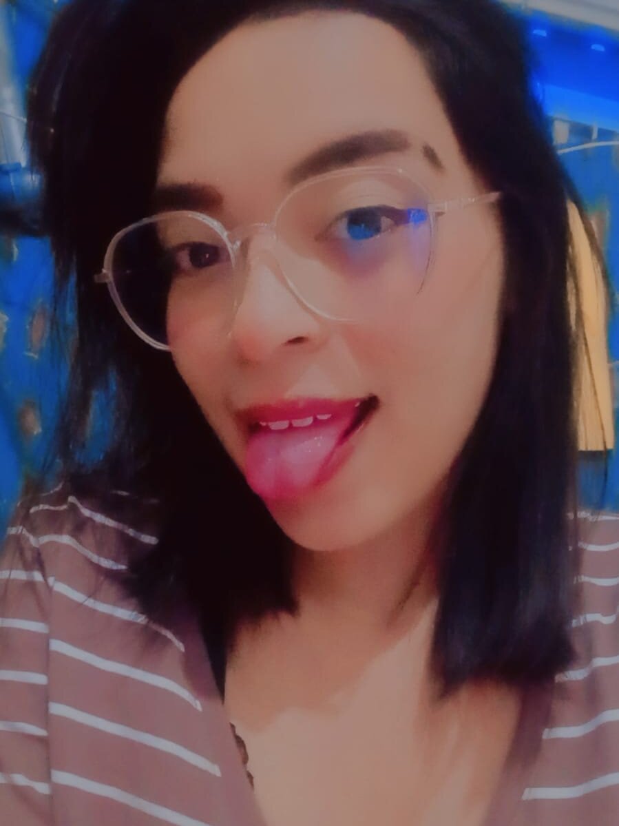 Live sex webcam photo for candysexy3104 #283843800