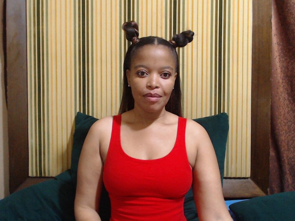 stripchat sexyempress8 webcam profile pic via pornsexycams.com