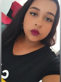 cloe_smith64's Offline Chat Room