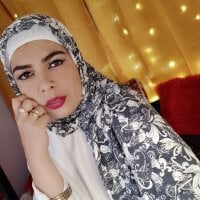 Emira_falak's Offline Chat Room