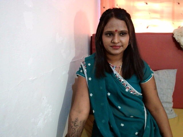 Indian_sunshine live cam model at StripChat