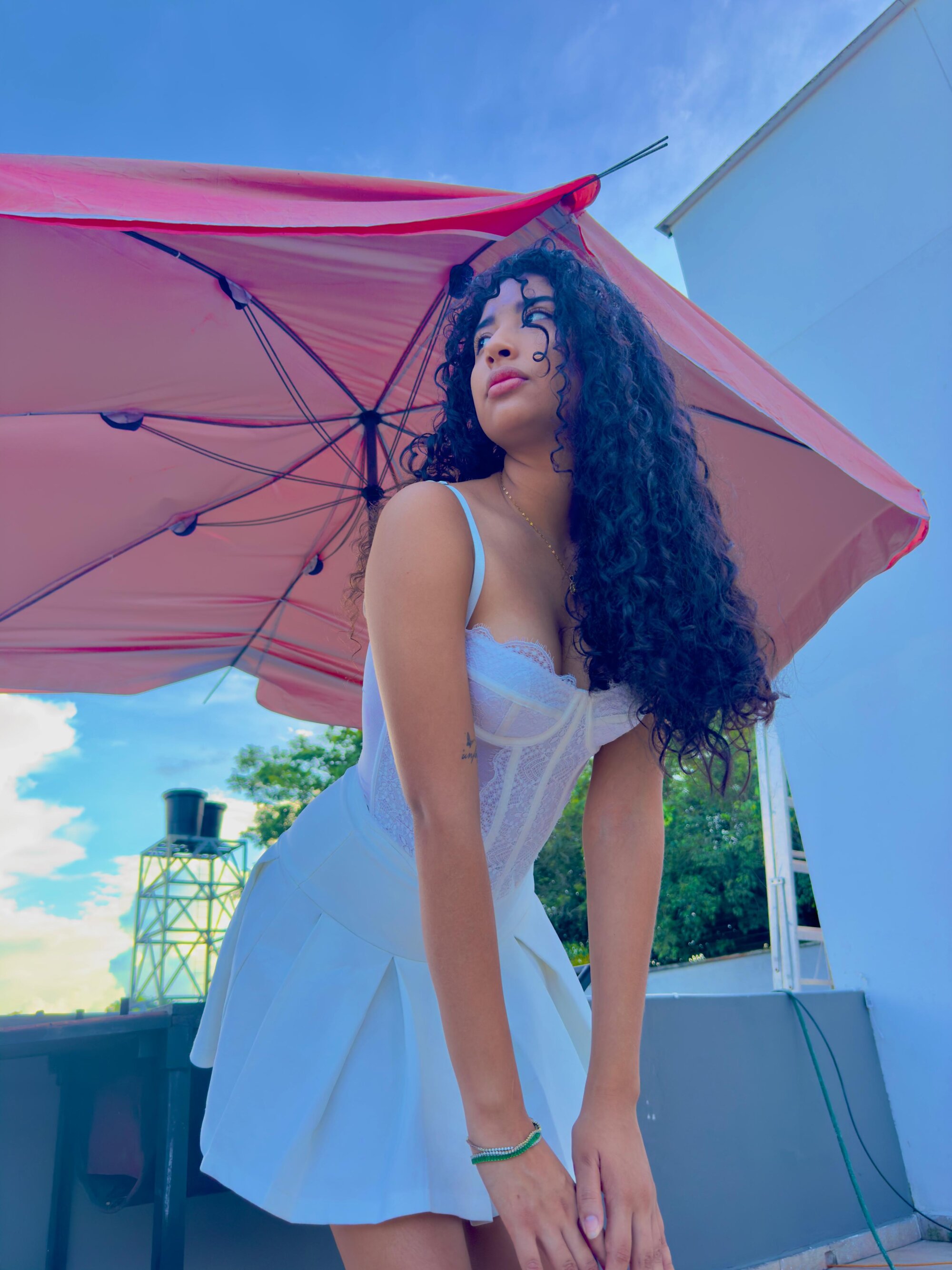 rihanna_gonzales