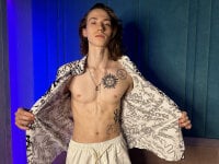 ares_pallini's webcam live show