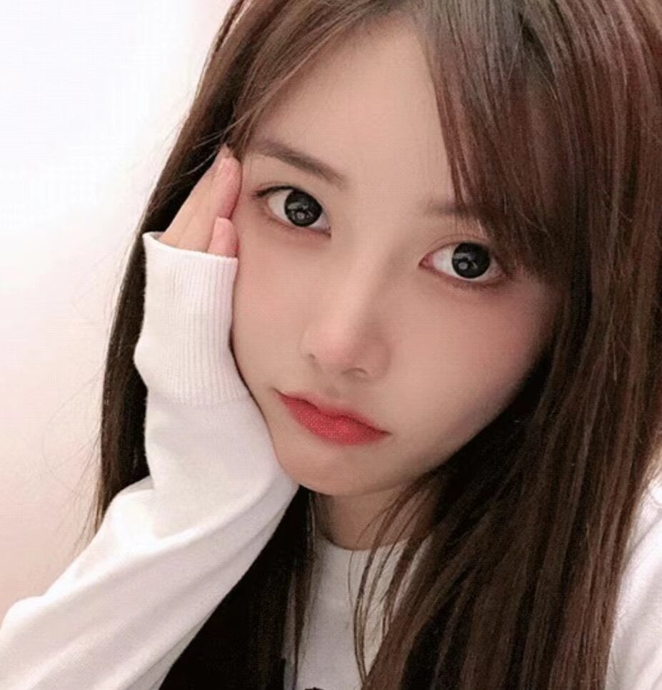 Live sex webcam photo for Miah- #289436893