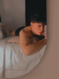 nick_ledom's webcam live show