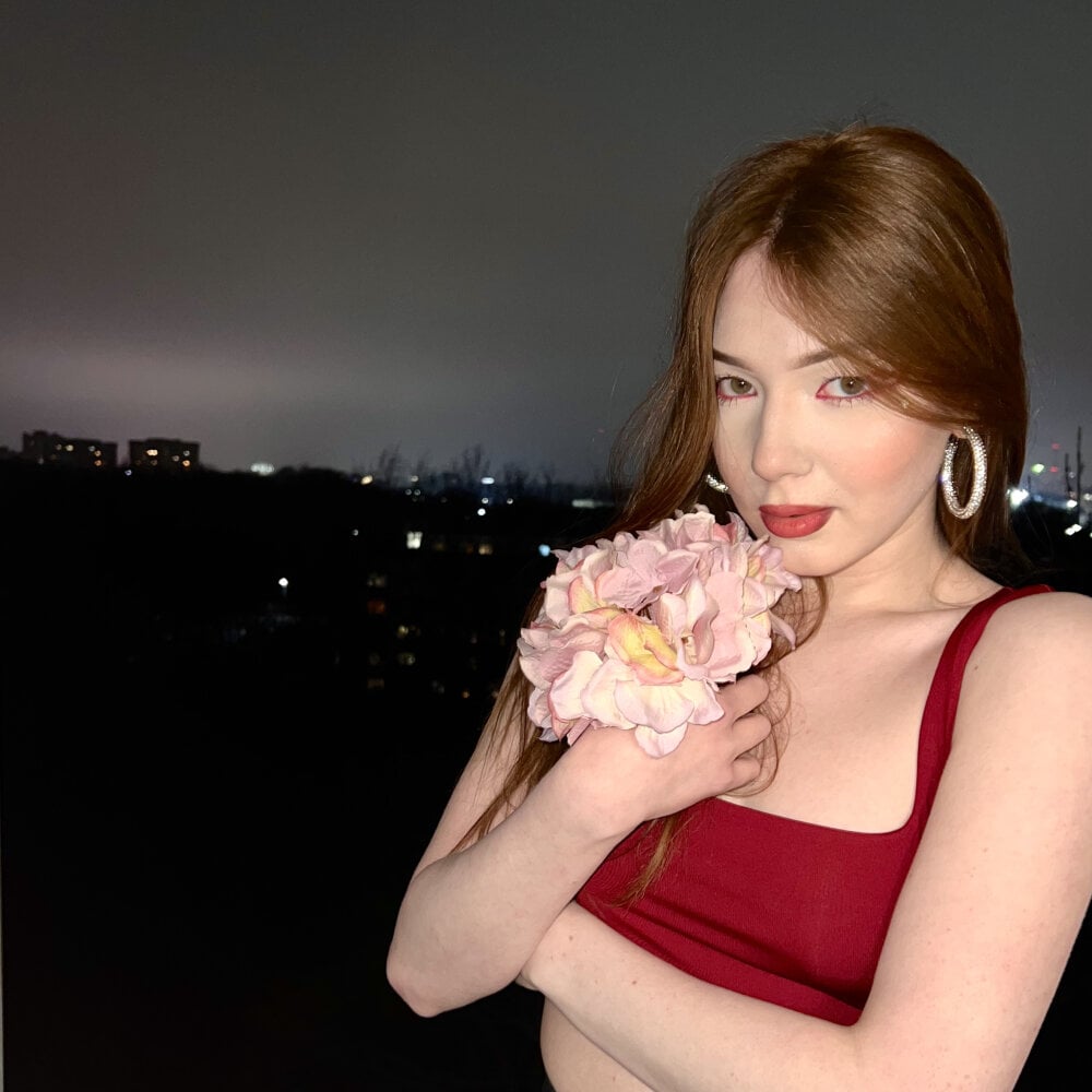 MelinaLil's Offline XXX Chat