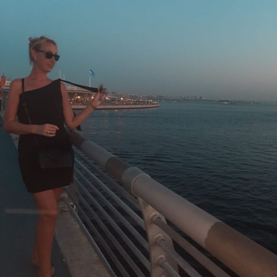 247camsex.com ariel_the_mermaid livesex profile in where-the-air-tastes-of-possibility cams