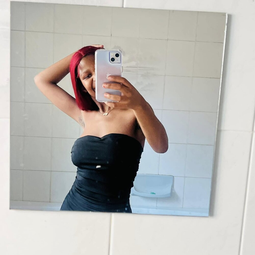 SexyRed_20 profile
