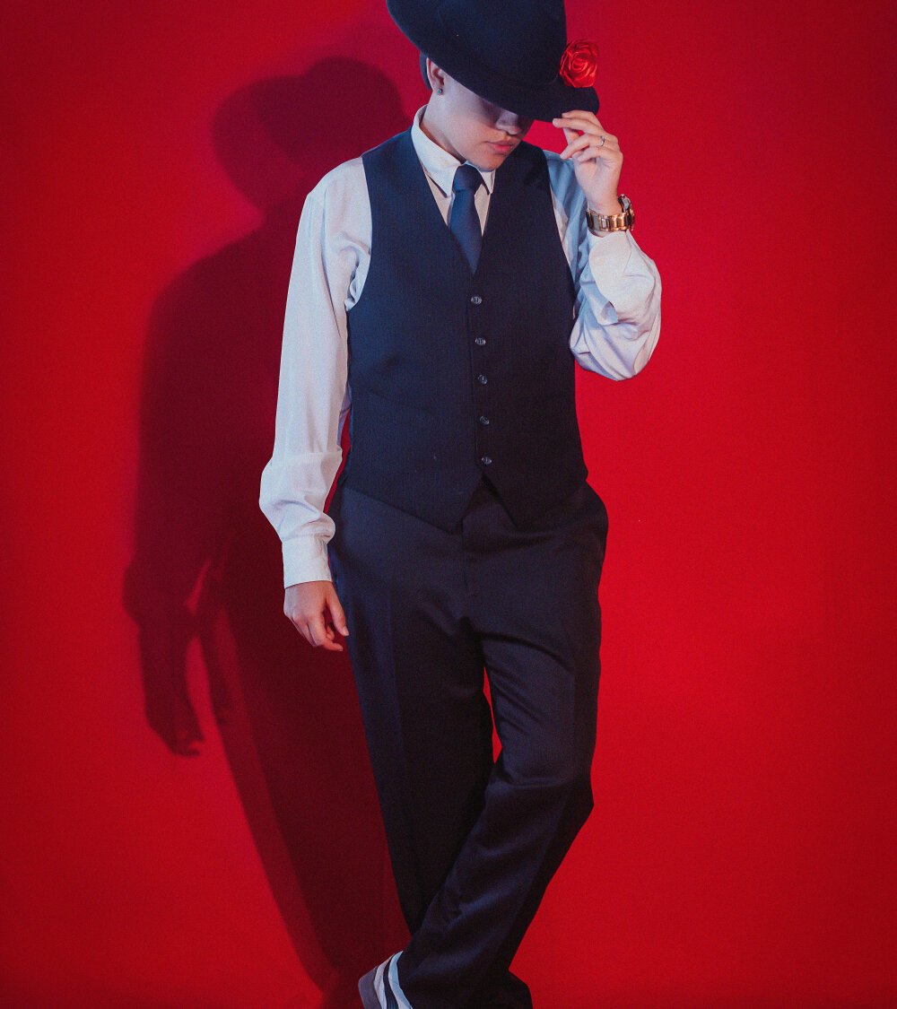 mega-camsex.net casper_brown livesex profile in spanish cams