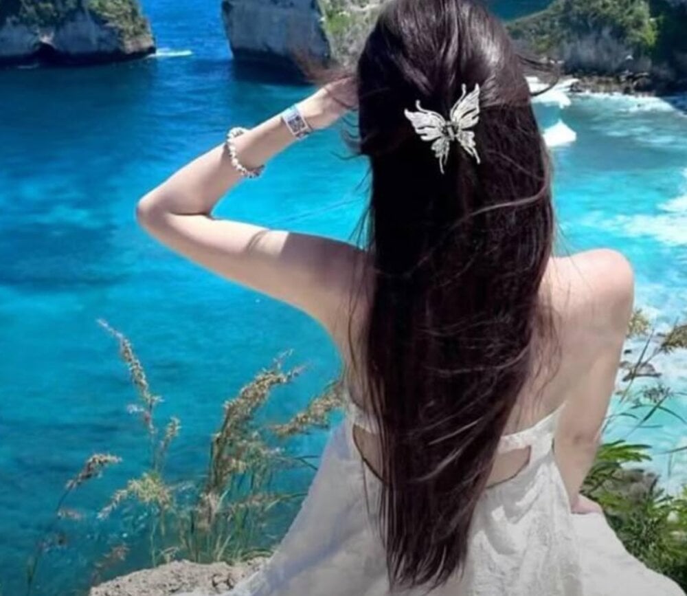 sweet-berry89 from stripchat