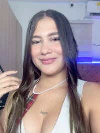 jeshica2's Offline Chat Room