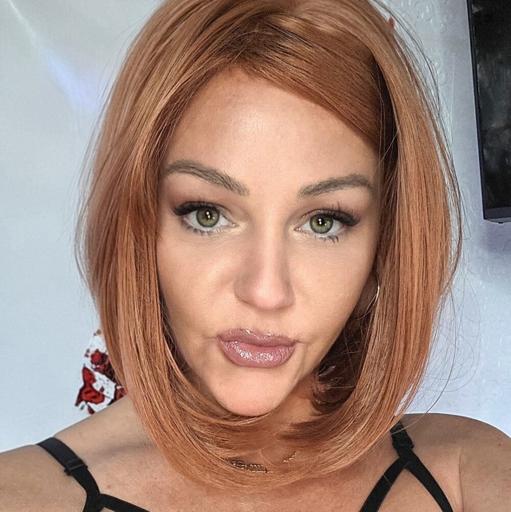 sofiahothead's Offline XXX Chat