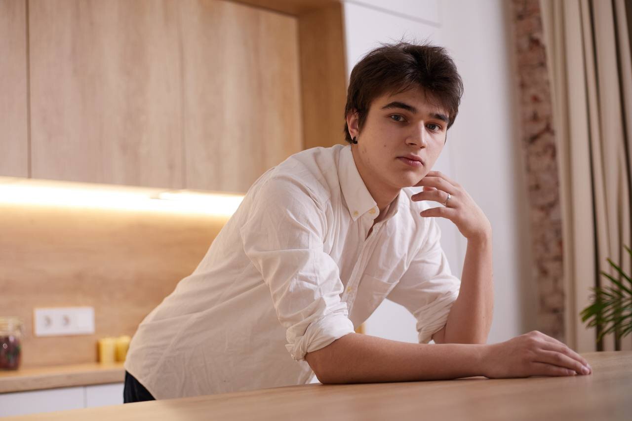 Boy_Talkative
