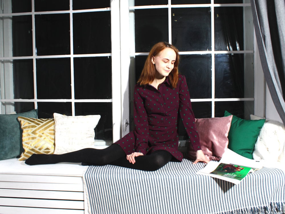 Alexa_Stone Cam Model Profile | Stripchat