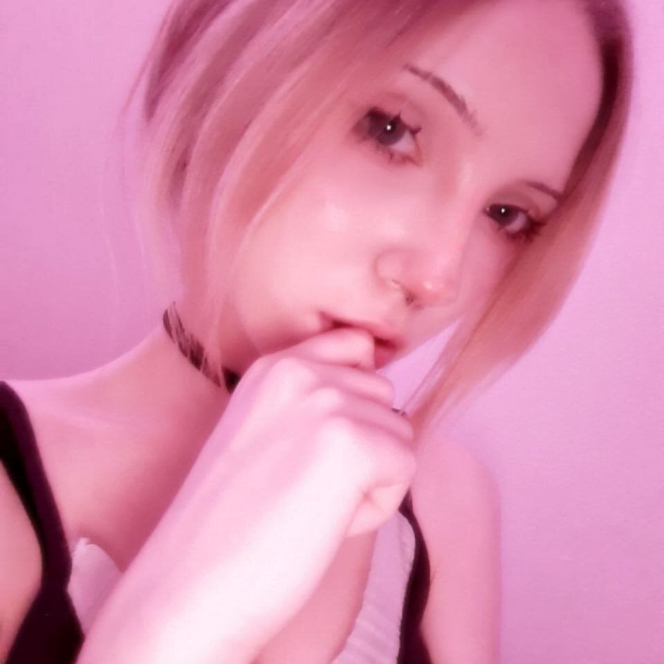 stripchat marciearagaki webcam profile pic via sexcam-girls.com