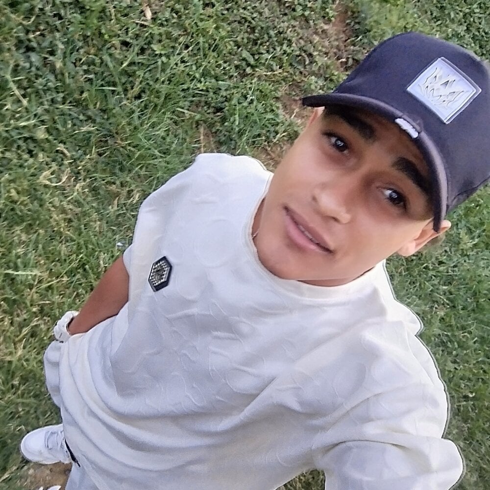 andrucute from stripchat