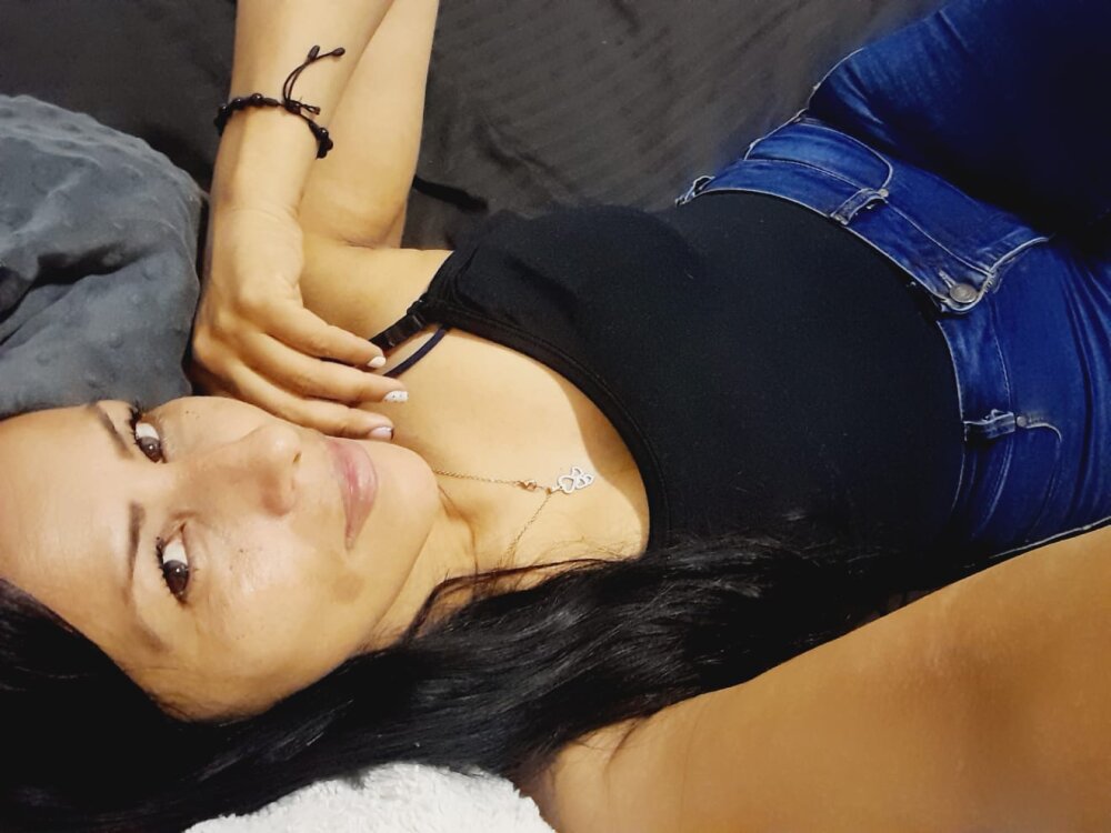 ArianaWatson 🏈 live sex webcam