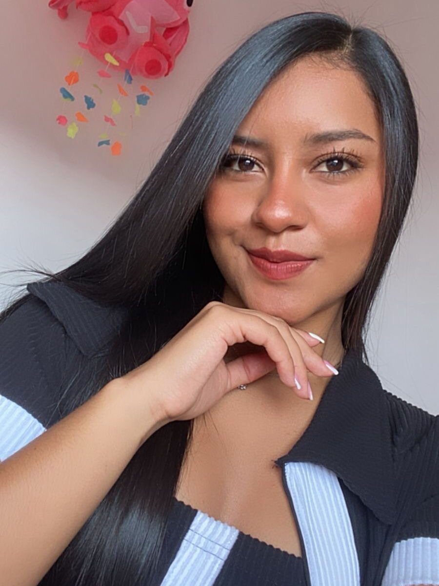 CelestePinkk_ profile