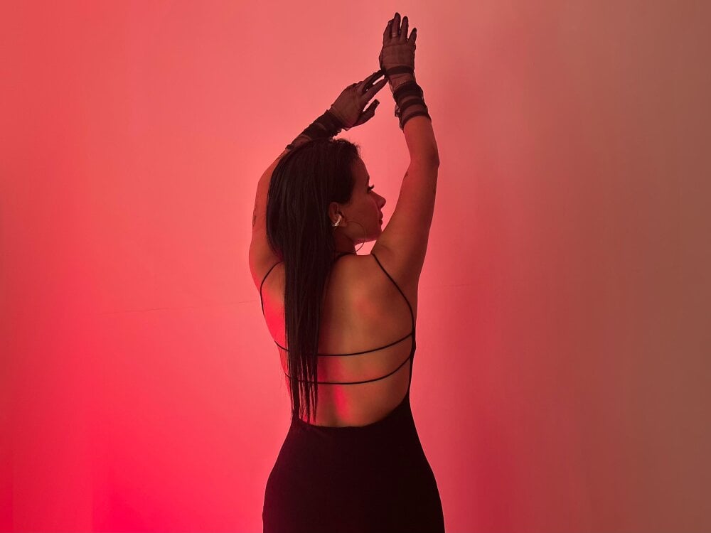 EmilyRoss__ profile