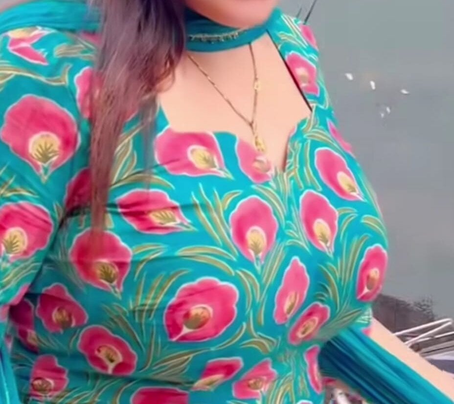 free6cams.com nidhi_zara livesex profile in from-paris-with-love cams