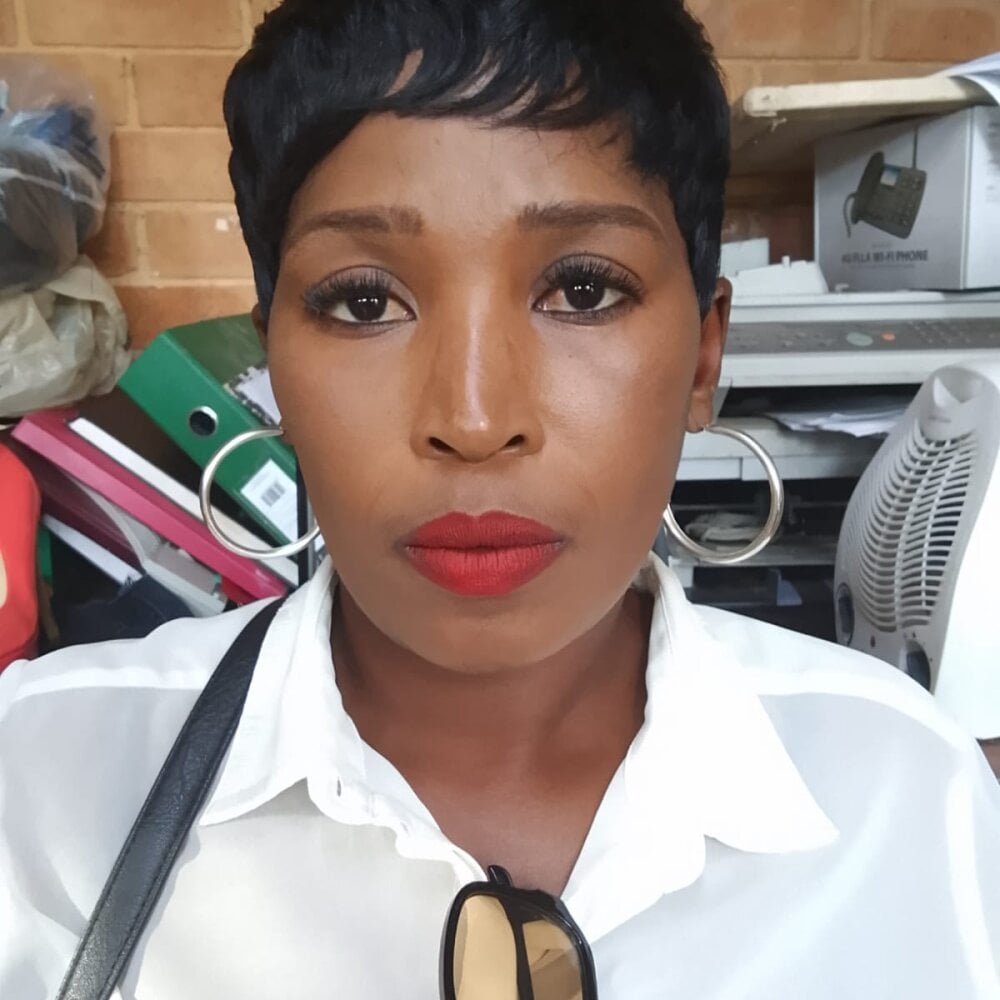 stripchat bustybraxton webcam profile pic via onaircams.com