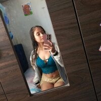 bonnie_williams43's Offline Chat Room