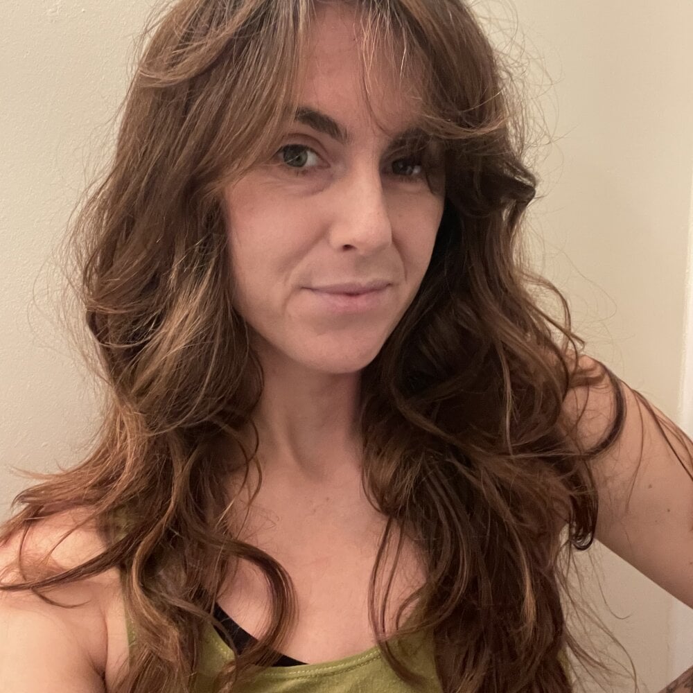 stripchat me_a_gd_grl webcam profile pic via livesextrans.com