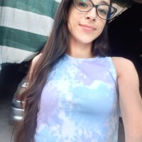 -Daniela's Offline Chat Room