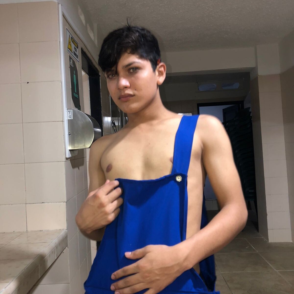 alan_hot21