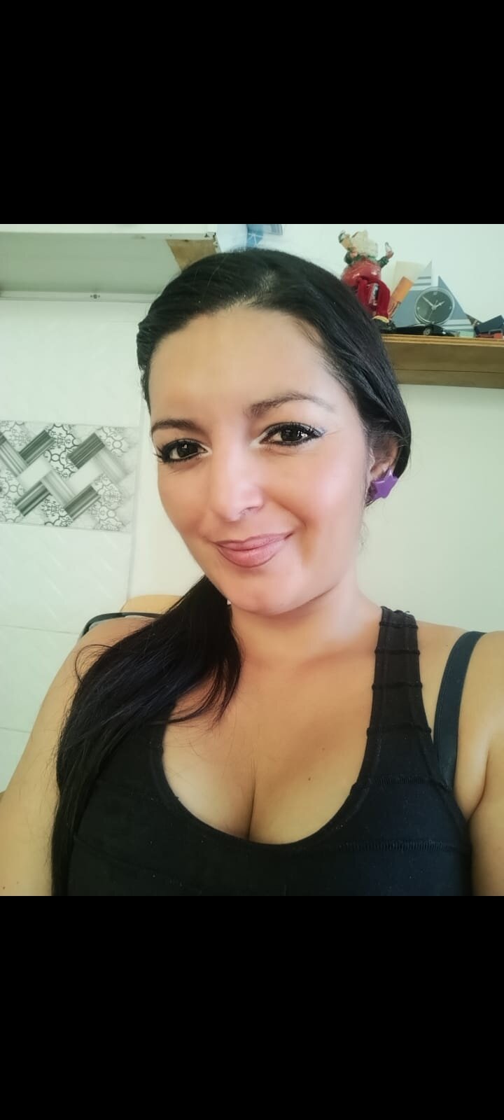 Tania__r