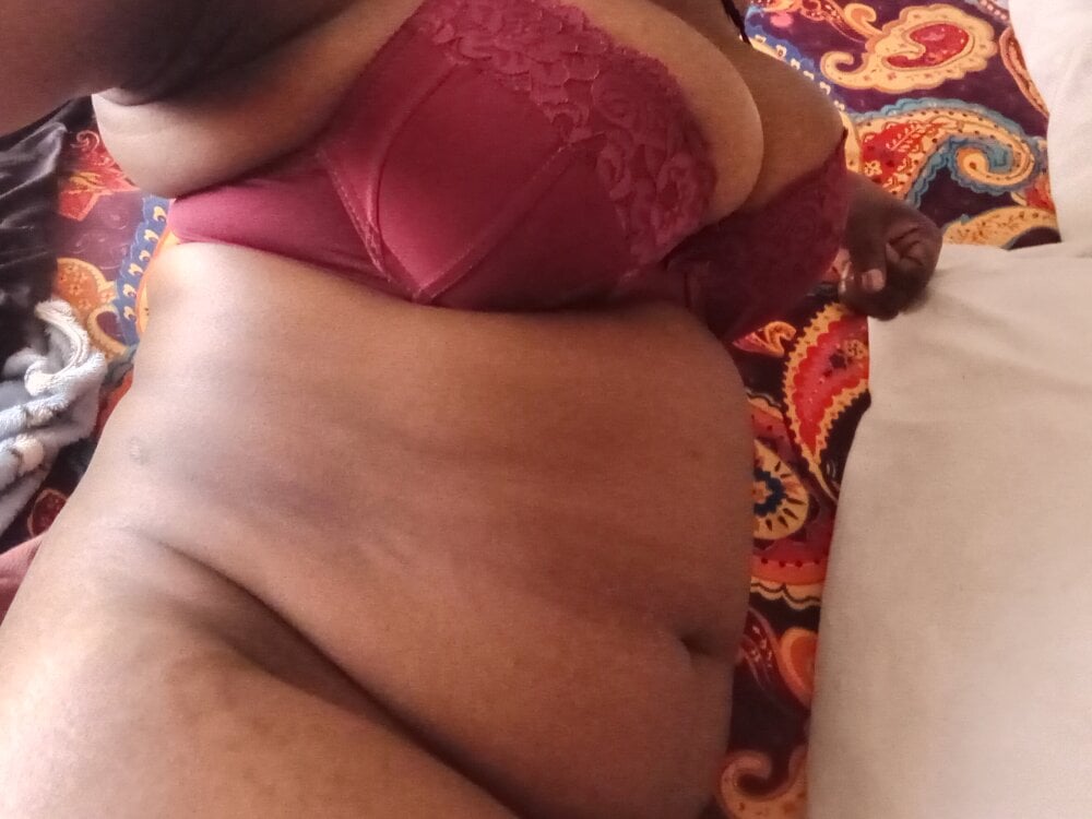 livesex.fan lonniew livesex profile in land-of-vodka-and-big-bears3 cams