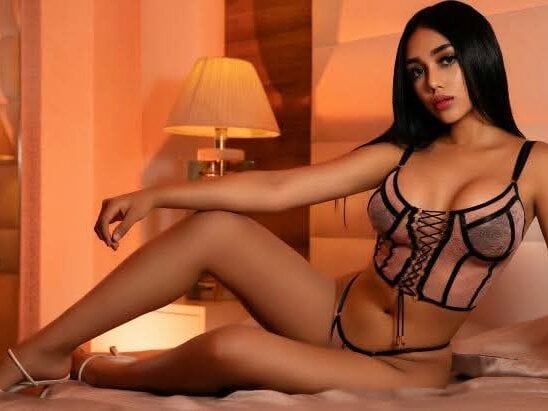 angelina_hilton_s' Offline XXX Chat