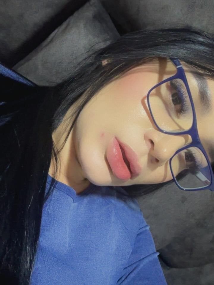 myliveeroticcams.com kitty_hot66_ livesex profile in a-real-relationship-for-love-an-much-naughty-fun-will-provide-everything-always-for-my-love cams