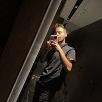 HeviZ's webcam live show