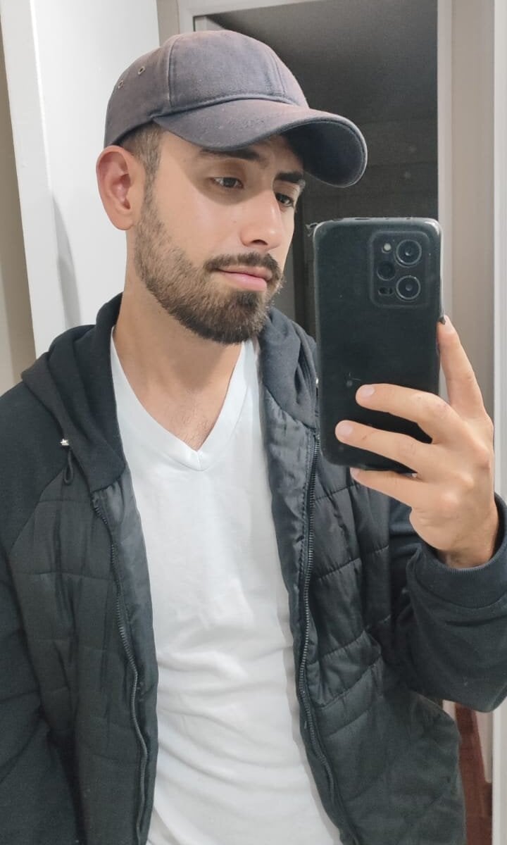 Juanortba99's Offline XXX Chat