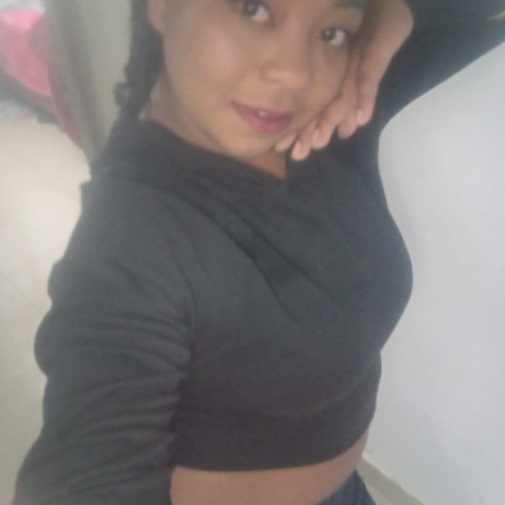 xairaruiz_'s Offline XXX Chat