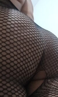 Titsboobs32's Offline Chat Room