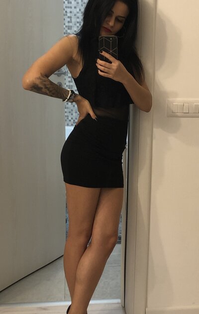 HornyKitty33