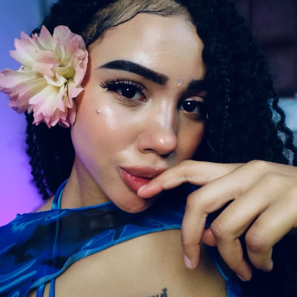 myliveeroticcams.com tamara_walter livesex profile in latino cams