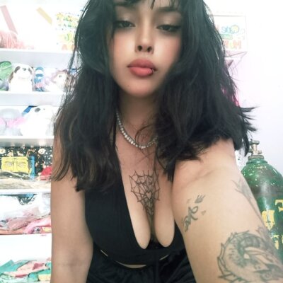 Lilith_Yours02 Female Hipsters Live Cam Porn