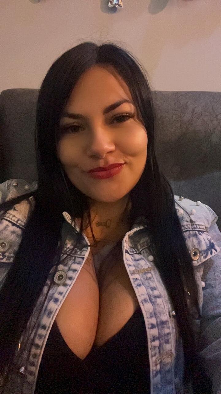 Ilona_Pink