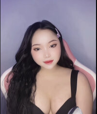 Suri_hott19's Offline XXX Chat